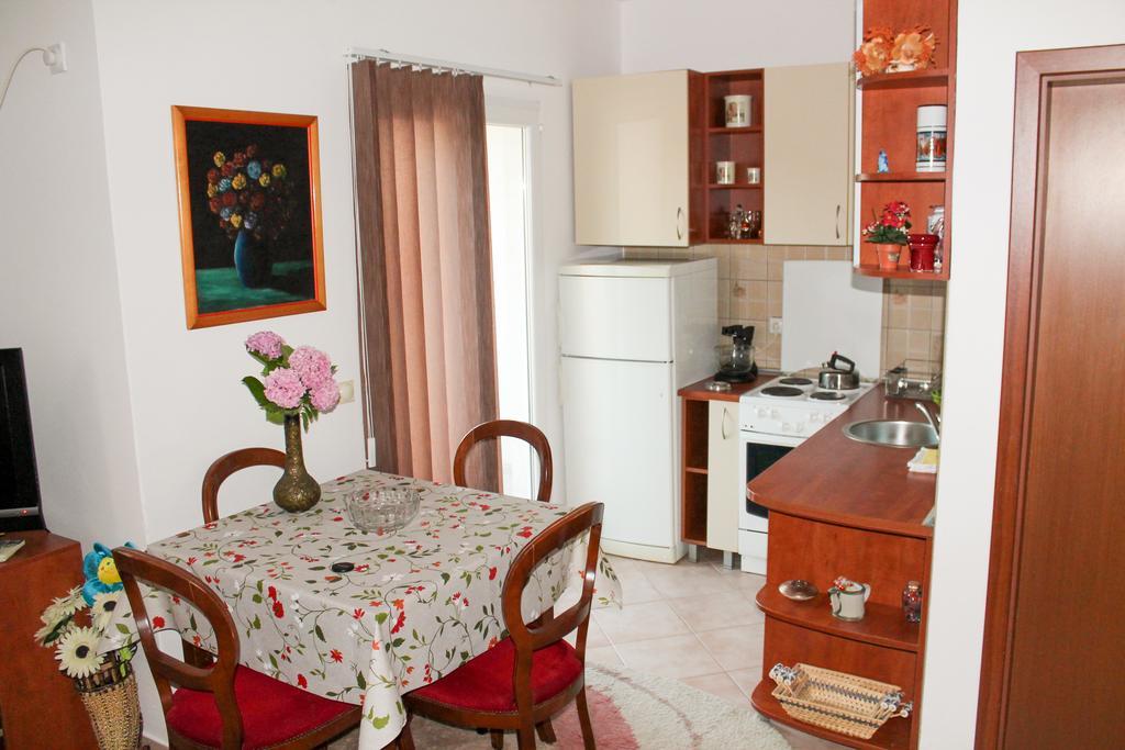 Apartments Djedovic Петровац Экстерьер фото